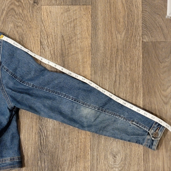 Cropped Chiqle Denim Jacket - Picture 8 of 8